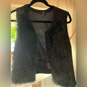 H&M faux fur vest